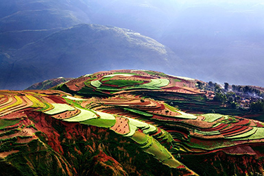 云南东川红土地-建水...